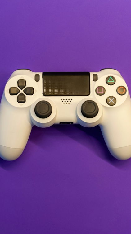 white sony ps 4 controller